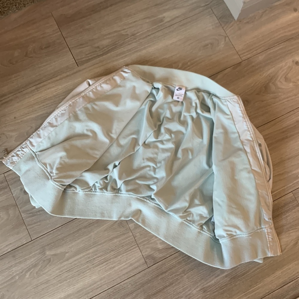 Nike Bomber Jacket - image 6